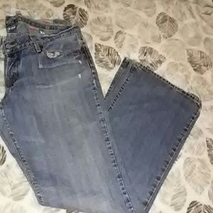 Lucky lightly distresses jeans